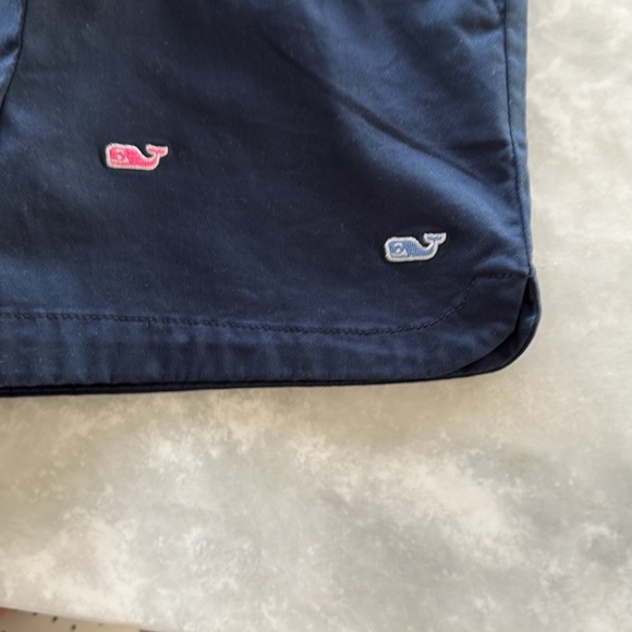 Vineyard Vines Navy Kids Shorts with Logo Whale Embroidery • XS - Picture 3 of 6